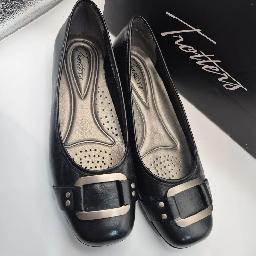 Trotters leather black